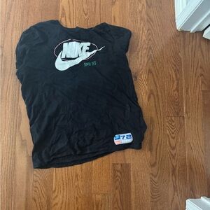 Nike tee